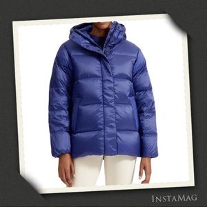 EVERLANE ReDown Puffer Jacket in Cobalt Blue